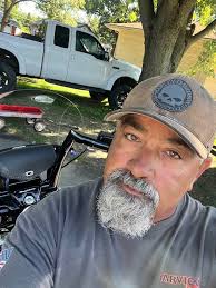 Single father seeking serious relationship in Illinois