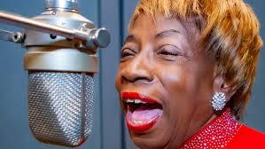 MTSU gives VIP recording session to gospel singer with kidney disease