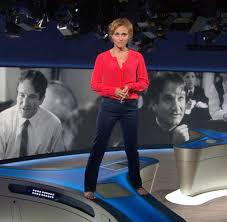 Neben dem studium arbeitete sie als reiseleiterin in moskau und st. Caren Miosga Aktuelle News Bilder Nachrichten Zur Moderatorin Welt