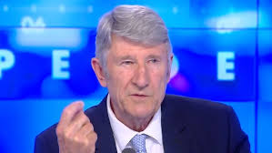Philippe de Villiers sur la gifle Macron : "C’est Brigitte qui porte la  culotte"