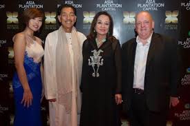 Kalsom binti abdul rahman is on the board of directors at lion forest industries bhd., amanah international finance sdn. Fragrance Du Bois Bersinar Di Majlis Diraja Pr Newswire Apac