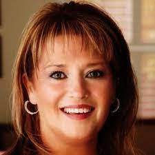 Ramona Long's Instagram, Twitter & Facebook