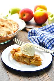 Spoon apple mixture onto center of crust, spreading to within 2 inches of edge. Mom S Easy Apple Pie The Seasoned Mom