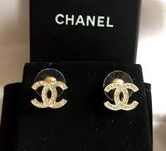 Authentic chanel cc loog large stud earring gold hardware. Pin On Crystal Stud