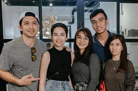 View the latest jennylyn mercado photos. In Photos Jennylyn Mercado Dennis Trillo Open New Cat Cafe In Qc