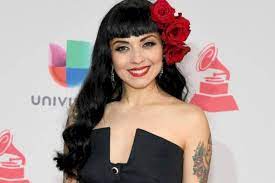 38 (born may 2nd, 1983). Mon Laferte Srajavy Com