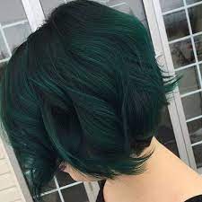 19 Photos That Prove Emerald Hair Is Edgy Yet Wearable Green Hair Dye Dark Green Hair Green Hair