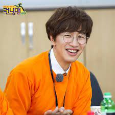 » lee kwang soo » profile, biography, awards, picture and other info of all korean actors and actresses. Lee Kwang Soo Will Play Lead In New Drama The Sound Of Your Heart Running Man Korean Kwang Soo Running Man Korea