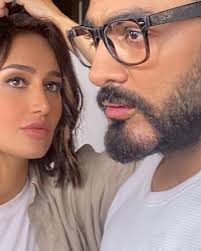 يشار إلى أن حلا شيحة شاركت. Ù…Ø¹Ø² Ù…Ø³Ø¹ÙˆØ¯ ÙŠØ¯Ø¹Ù… Ø²ÙˆØ¬ØªÙ‡ Ø­Ù„Ø§ Ø´ÙŠØ­Ø© Ø§Ù„Ø´Ø¬Ø¹Ø§Ù† Ø²ÙŠÙƒ Ø¨Ø³ Ù‡Ù… Ø§Ù„Ù„ÙŠ Ø¨ÙŠØ±Ø§Ø¬Ø¹ÙˆØ§ Ø£Ù†ÙØ³Ù‡Ù… ÙˆÙŠØ¹ØªØ±ÙÙˆØ§ Ø¨Ø£Ø®Ø·Ø§Ø¦Ù‡Ù… ÙˆÙŠØµÙ„Ø­ÙˆÙ‡Ø§ Ø³ÙŠØ¯ØªÙŠ