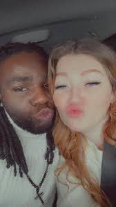 When is the makeup aisle at H-E-B in Conroe unlocked?