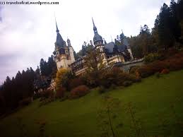 Cabinetul de lucru unde se afla un birou impunator si un pupitru pentru audiente; Castelul PeleÈ™ Simbolul Monarhiei Romanesti Travels Of Cat