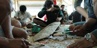 Pada contoh ini saya ingin menambahkan pattern berupa gambar format jpg yaitu gambar motif setelah di ok , makan akan tampil jendela save pattern pada name : Melestarikan Ornamen Motif Dayak Lewat Ukiran Perisai