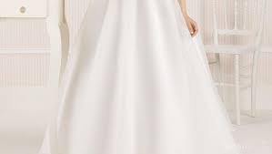 Gaun ala putri duyung tepat dipakai di pesta pernikahan mewah. Bingung Cari Dress Putih Untuk Kondangan Ini Dia Inspirasinya Buat Kamu Yang Masih Remaja