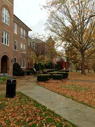 Peer review in three minutes. Bridgewater College Jennings College Consulting