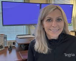 Mia Watts's Instagram, Twitter & Facebook