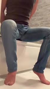 男の失禁 おもらし - ThisVid.com