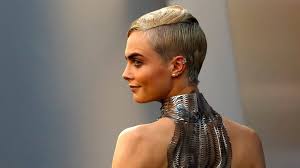 Step inside supermodel cara delevingne's delightfully dizzying los angeles pad. Phanomen Cara Delevingne Die Macht Sich Auszuprobieren