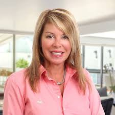 Ellen Ricciardi Real Estate