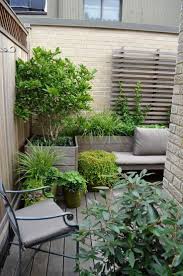 39 Best Small Backyard With Space Saving Decorating For Gardening Garten Bepflanzung Vorgarten