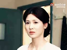 Nữ thần kiếm hiệp' Đồng Lôi U50 miệt mài trả nợ trăm tỷ thay chồng