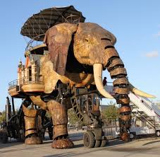 It's a vibrant university city where history and the present day are fused to offer visitors art, culture and fun (not to mention really tasty cuisine… you're in france, after all). Frankreich Ein Elefant Brachte Der Stadt Nantes Neuen Glanz Welt