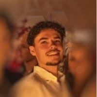 40+ Profile mit dem Suchbegriff „Elliot“