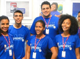 Veja como fazer um currículo para jovem aprendiz e consiga o seu primeiro emprego. Prefeitura De Farroupilha Divulga Vagas Abertas Para Estagio De Jovem Aprendiz Geral Spaco 100 9 Fm