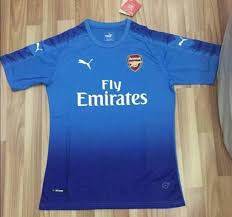 Mikel arteta's side are wearing their blue strip because the white in their home kit clashes with rapid vienna's home kit. Arsenal Kits For 2017 2018 Season Reportedly Leaked With Away Strip Looking Alarmingly Similar To A Rival