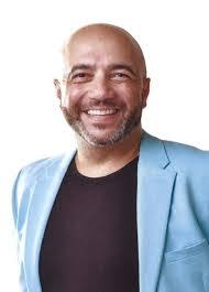 Kenneth Pennell's Instagram, Twitter & Facebook