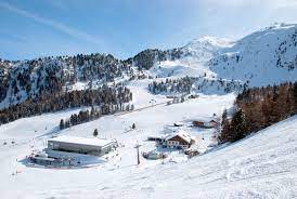 Über allem auf mehr als 2000 metern. Skigebiet Sand In Taufers Skiworld Ahrntal Skifahren Pistenplan Apres Ski
