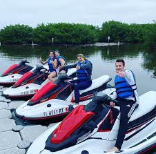Many places will rent them by the hour or for a half of a day or a. Jet Ski Rental Clearwater Clearwater Jet Ski Rentals Jet Ski Rental Clearwater Beach
