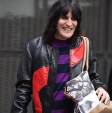 Pin By Lizzie Ann Bryant On Noel Feilding Noel Fielding Noel Bomber Jacket
