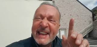 dans la série absurde "gâchis gâchons "en toute sécurité...🥕😂🥕😂🥕