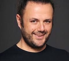 LUIS QÚO Ana López