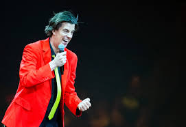 De man die in vijf jaar tijd de weg aflegde van optredens op het biljart naar een uitverkochte stadions is de slimste mens van nederland. Snollebollekes Zanger Rob Kemps Is Topfavoriet In Nederlandse Slimste Mens Mensen Denken Snel Dat Ik Simpel Ben Foto Hln Be