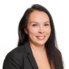 Linda Grajeda's Instagram, Twitter & Facebook