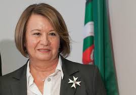 Helga Albert-Schulz aus Warendorf Helga Albert-Schulz hat sich vor allem  durch ihr soziales Engagement auszeichnungswürdige Ver