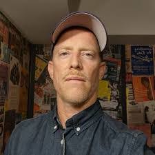 Mark Houston's Instagram, Twitter & Facebook