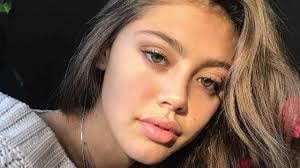 Kendra Leone's Instagram, Twitter & Facebook