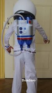 Nasa astronauten kinder kostüm online bestellen bestelle karnevalskostüme online kinderkostüme in allen größen online kaufen riesen auswahl. Die 16 Besten Ideen Zu Kostum Kinder Astronaut In 2021 Astronauten Faschingskostume Kinder Kinder