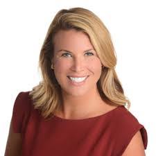 Shannon Soares's Instagram, Twitter & Facebook