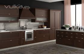 O por el contrario también podemos realizar las acciones oportunas para envejecer los muebles y darles de no lo dude más y anímese a renovar el look de su cocina aportando un toque personal a su gusto. Foto Muebles De Cocina Cocina En Madera