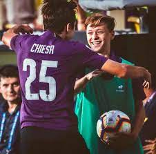 Non si placano le polemiche per il passaggio di federico chiesa alla juventus. Chiesa Jr Il Fratello Di Federico Ringrazia Per La Solidarieta Ricevuta Sui Social