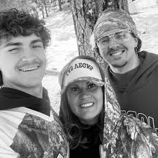 Sean and Ky Bryan (@bryanfamily00) • Instagram photos and videos