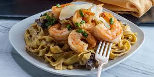 Pasta Alfredo Con Camarones Sabor Y Estilo En 2020 Pastas Con Camarones Comida Etnica Paella De Mariscos