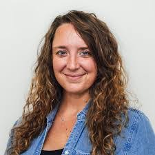 Jessica Relyea's Instagram, Twitter & Facebook