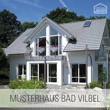 61 % der inserate dieser suche zu haus mieten bad vilbel sind angebote von immobilienmaklern. Musterhaus Bad Vilbel Bei Frankfurt Satteldach Fertighaus Weiss Haus Musterhaus Weiss Fertighaus