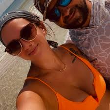 Are there any teen night clubs in Destin, Florida?