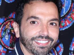 Sur son compte instagram, ce dimanche 9 mai, kamel ouali a partagé un cliché de lui en compagnie de son tout premier personne n'a oublié le célèbre chorégraphe de la star academy : Le Saviez Vous Kamel Ouali De Retour A L Antenne