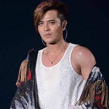 羅志祥( show lo ) 歌詞羅志祥（1979年7月30日－），臺灣男歌手、主持人、男演員，阿美族人，外號小豬。1996年，以團體四大天王出道，後與歐漢聲組成羅密歐， . ç¾…å¿—ç¥¥ Home Facebook